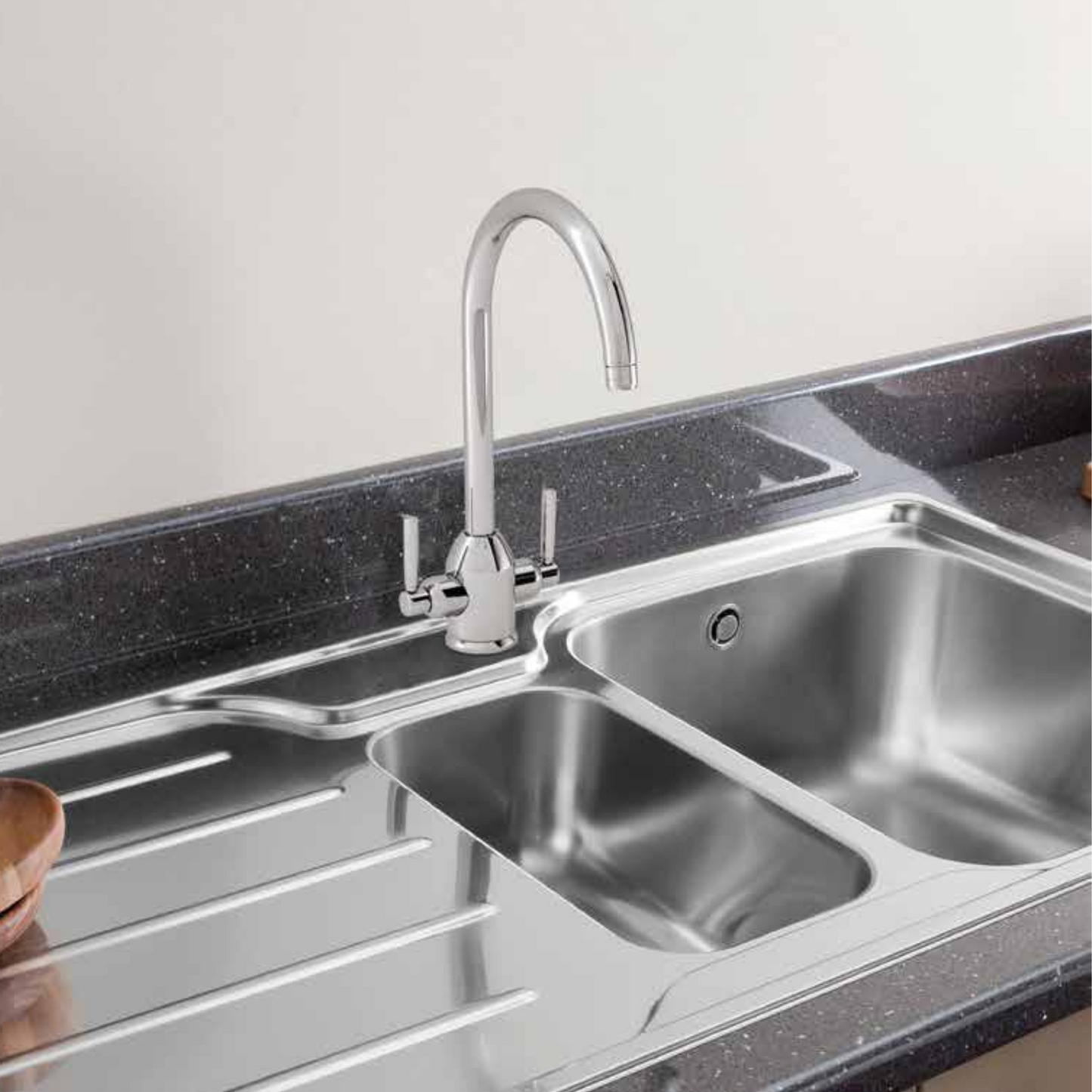 Carron Phoenix Ibis 150 1.5 Bowl Undermount Sink (Stainless Steel) – 122.0284.072
